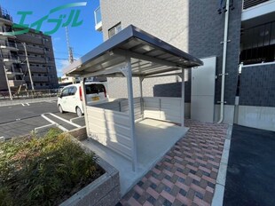 伊勢松本駅 徒歩3分 1階の物件外観写真